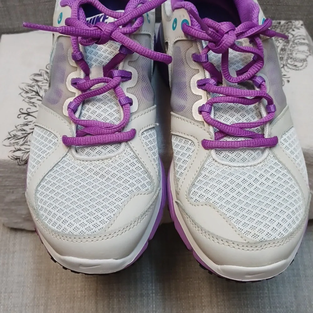 Nike Purple and Teal Sneakers Size 7 - Picture 13 of 13